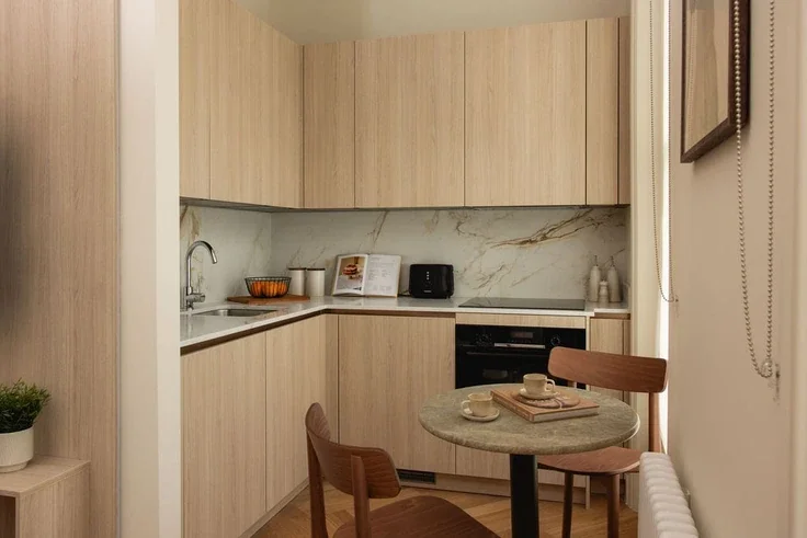 Flat Gloucester Avenue in Greater London