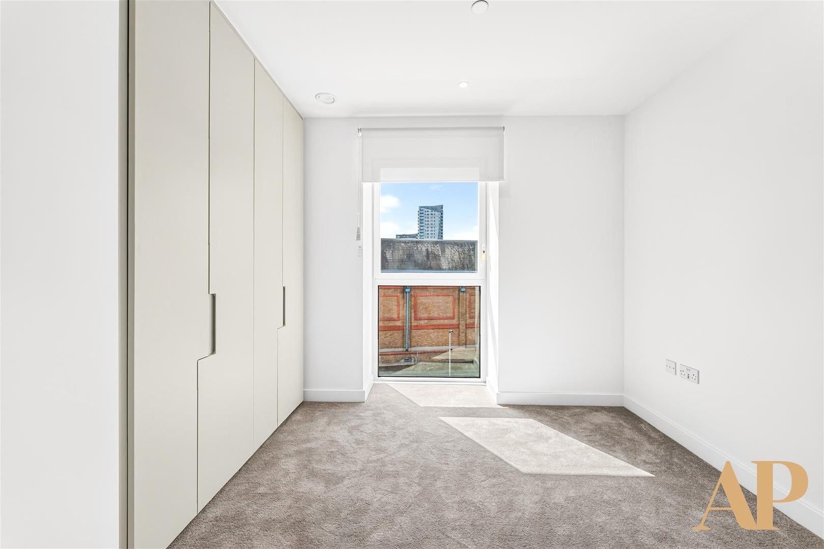 Flat Duke of Wellington Avenue in Greater London