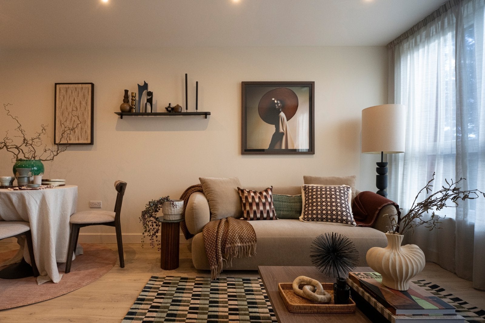 Flat Drummond Road in Greater London