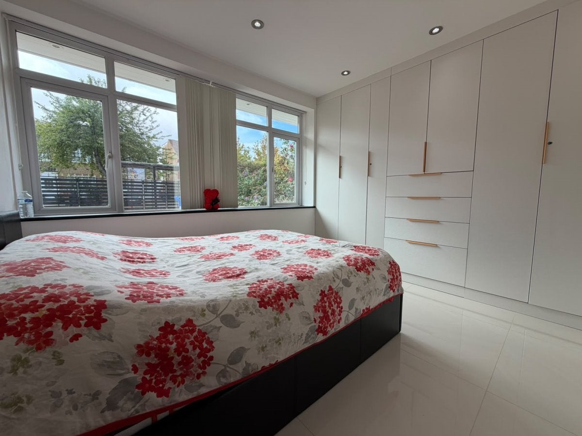 Room The Crescent in London
