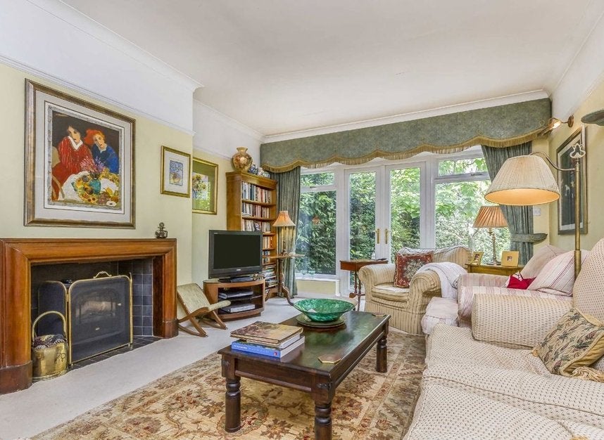 House Thetford Road in Greater London