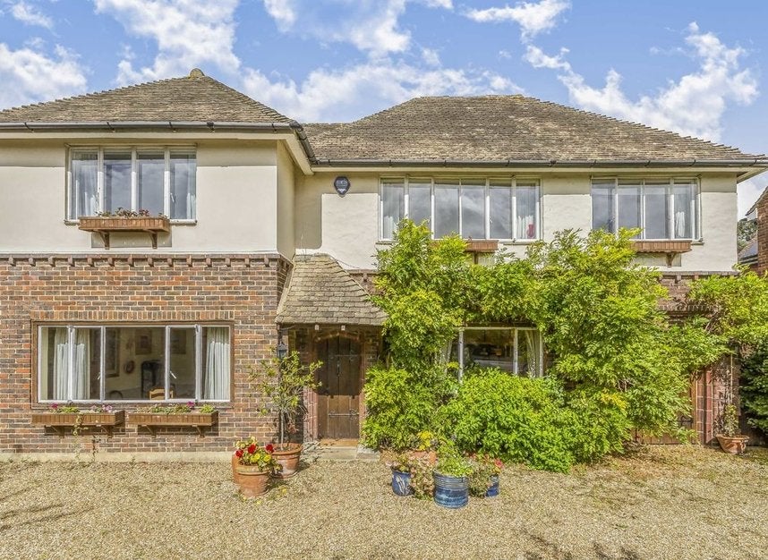 House Thetford Road in Greater London