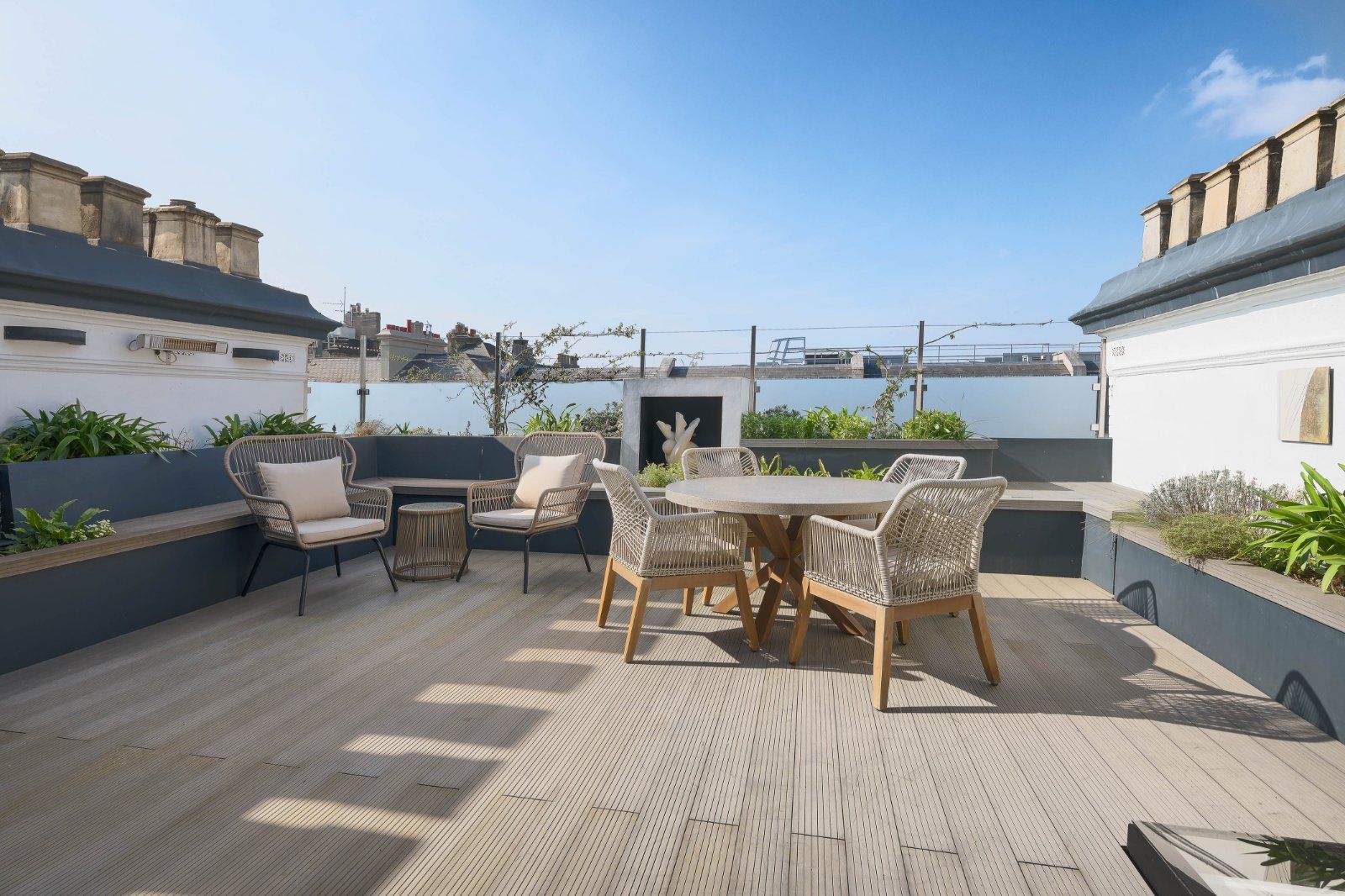 Flat De Vere Gardens in Greater London