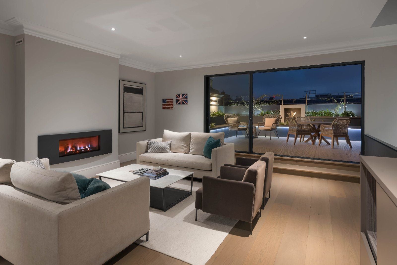 Flat De Vere Gardens in Greater London