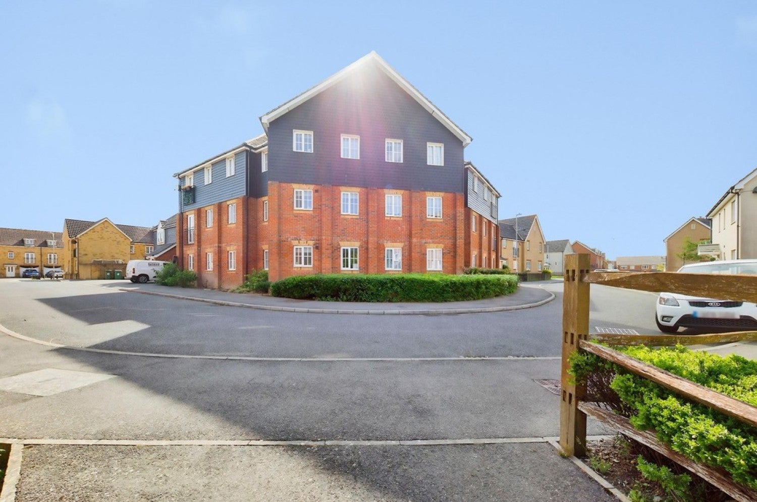 Flat Carter Close in Folkestone and Hythe District