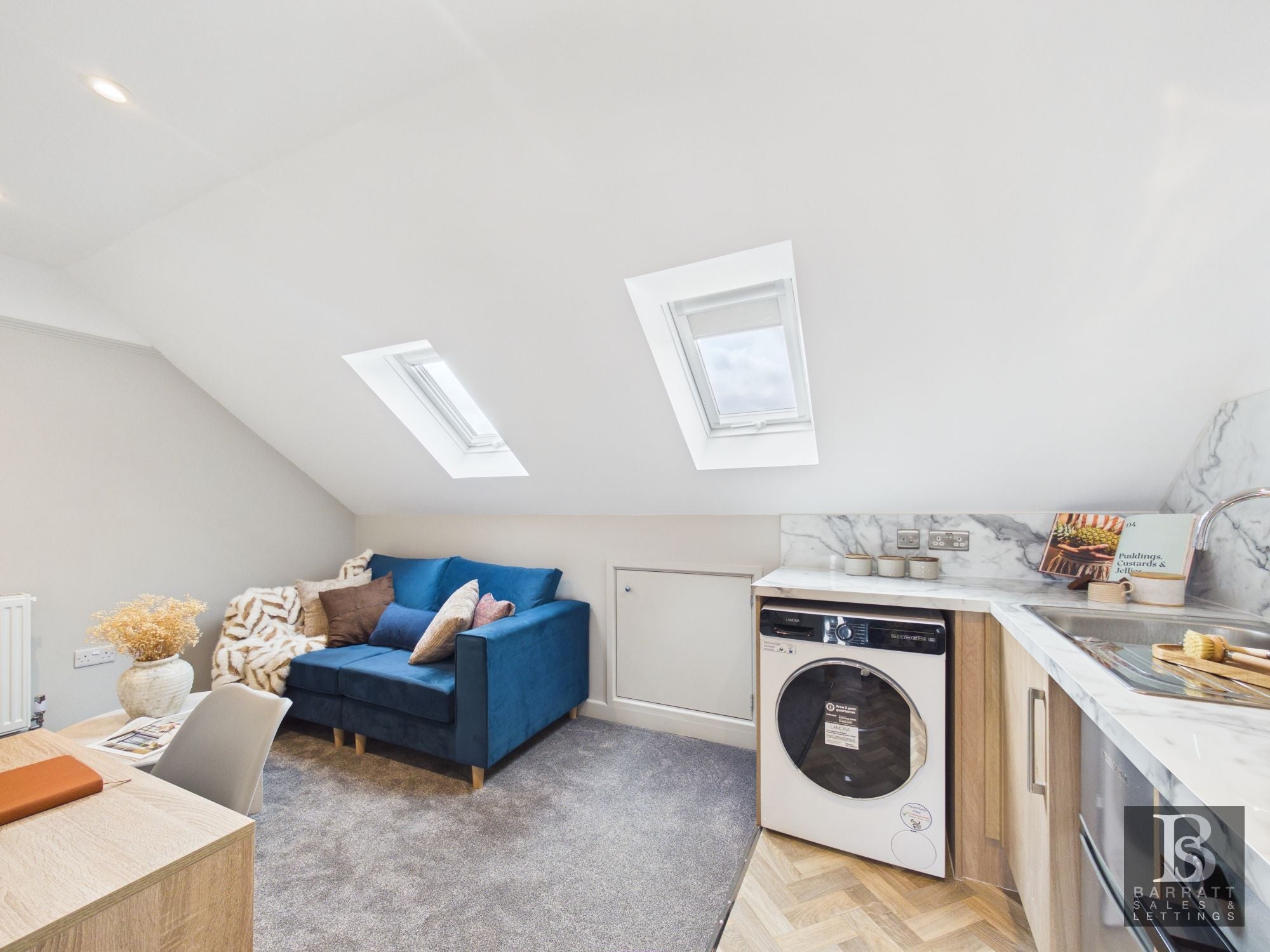 Room Dixon Street in Swindon