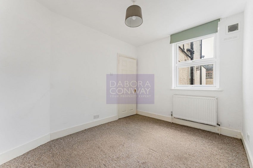 Flat Godwin Road in Greater London