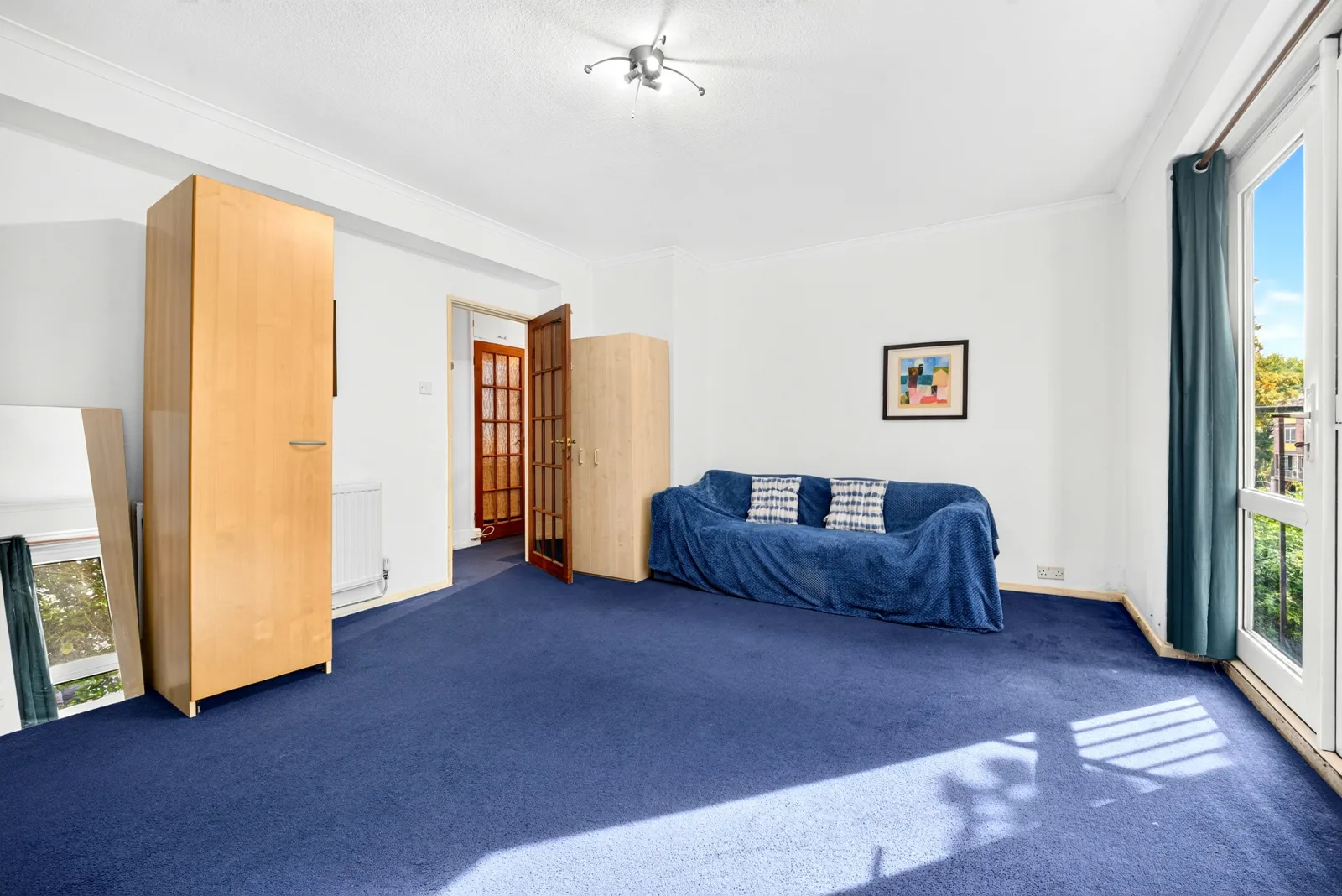 Flat Clarence Gardens in Greater London