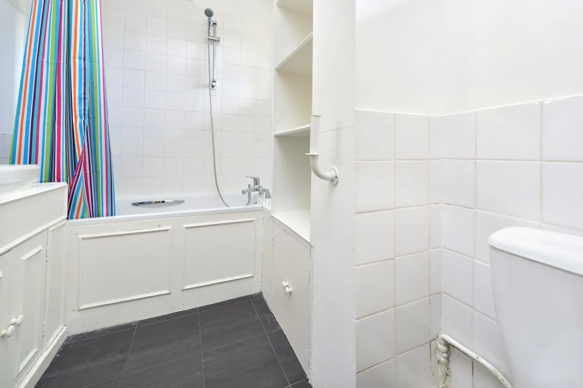 Flat Clarence Gardens in Greater London