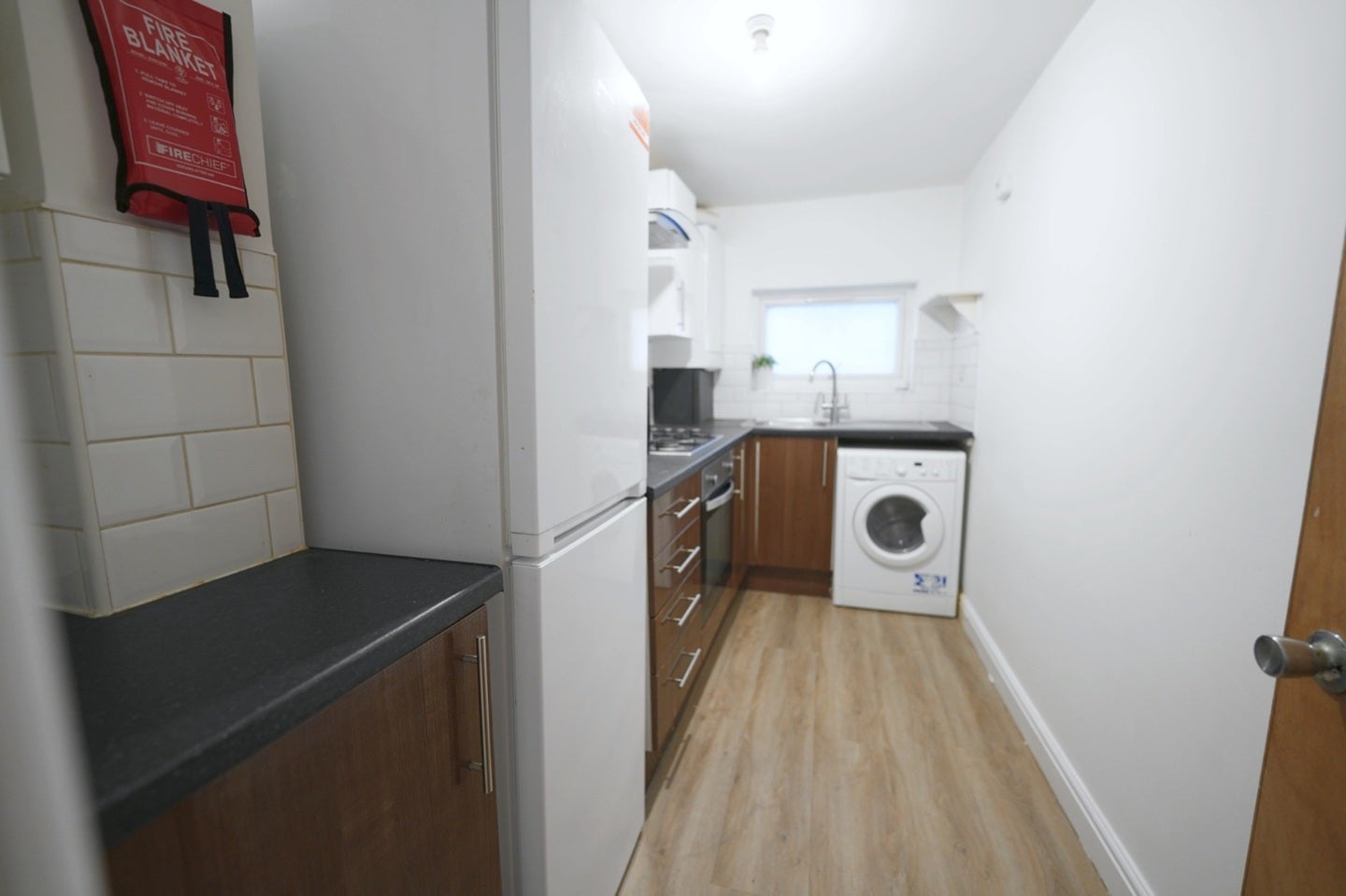 Room Court Street in Greater London