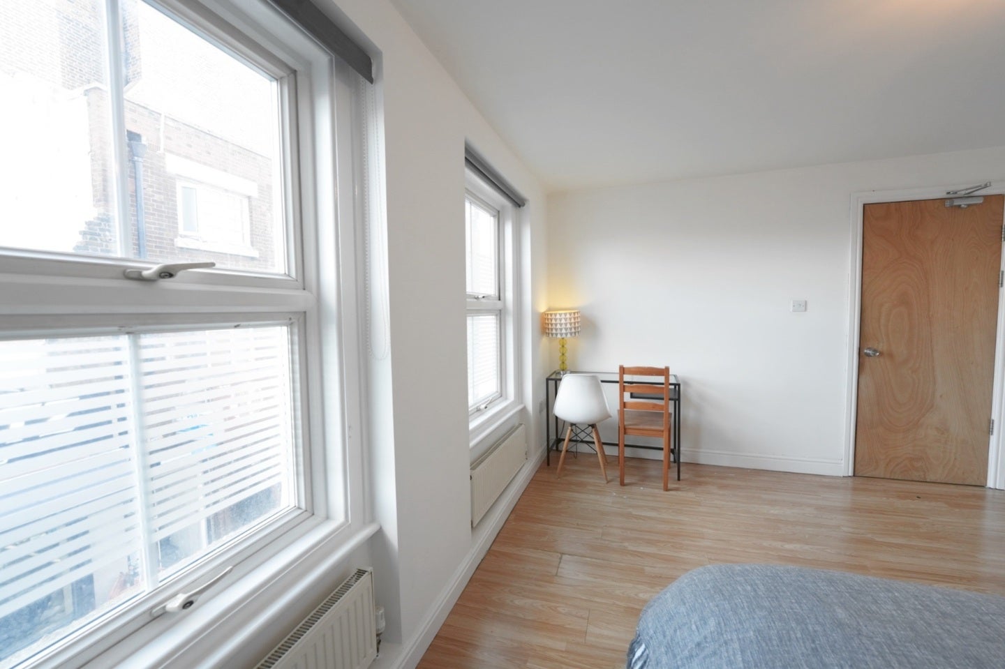 Room Court Street in Greater London
