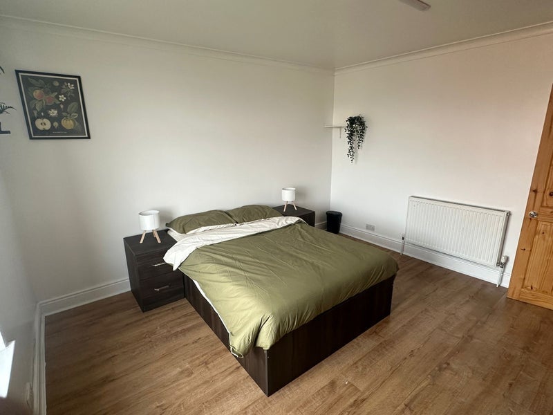Room Copster Hill Road in Oldham