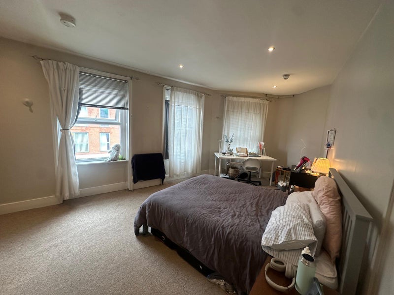 Room Oldham Terrace in Greater London