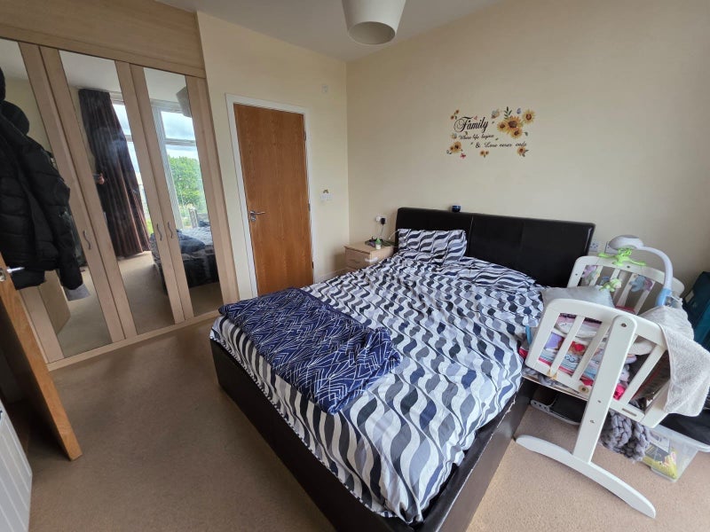Room Lauriston Close in Manchester