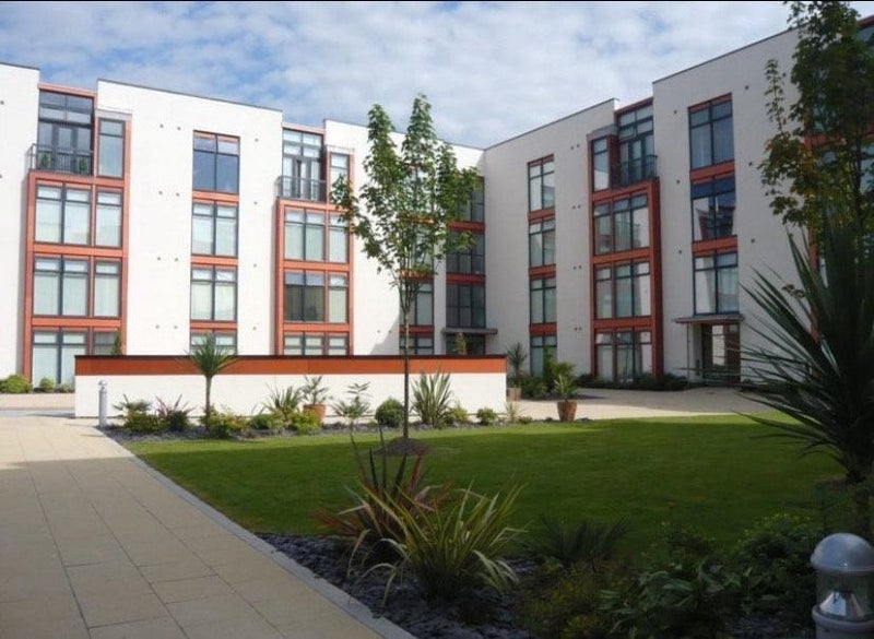 Room Lauriston Close in Manchester