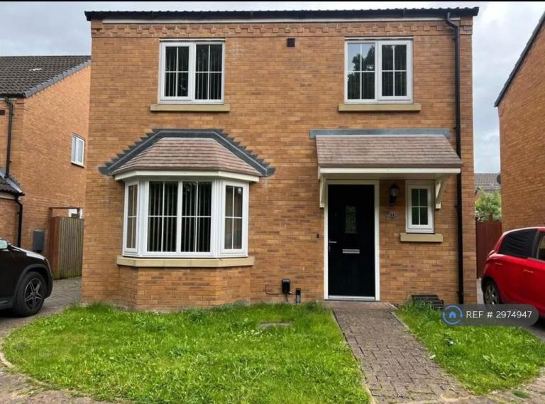 House Lowbrook Way in Chelmsley Wood