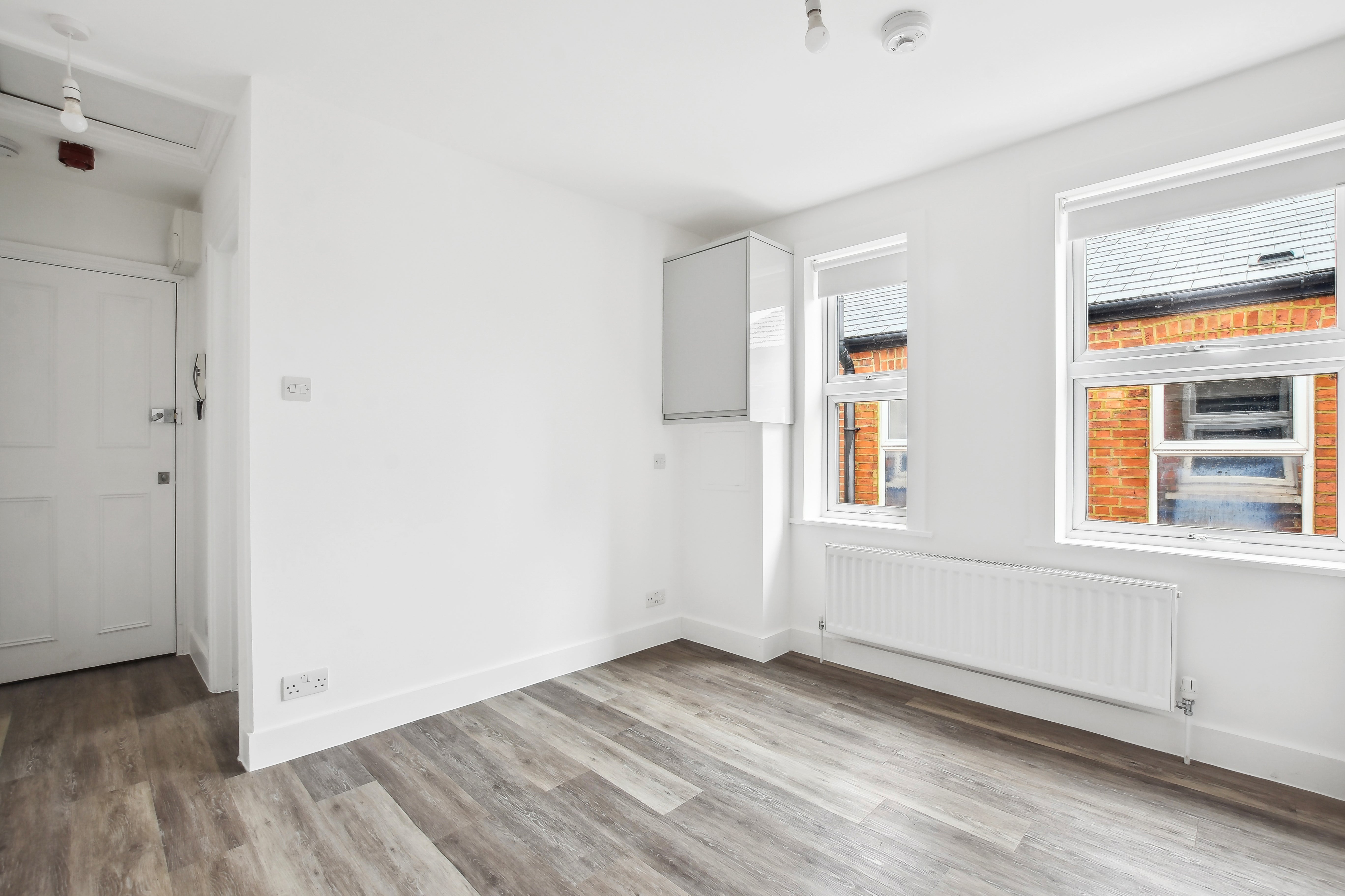 Room Lillie Road in Greater London