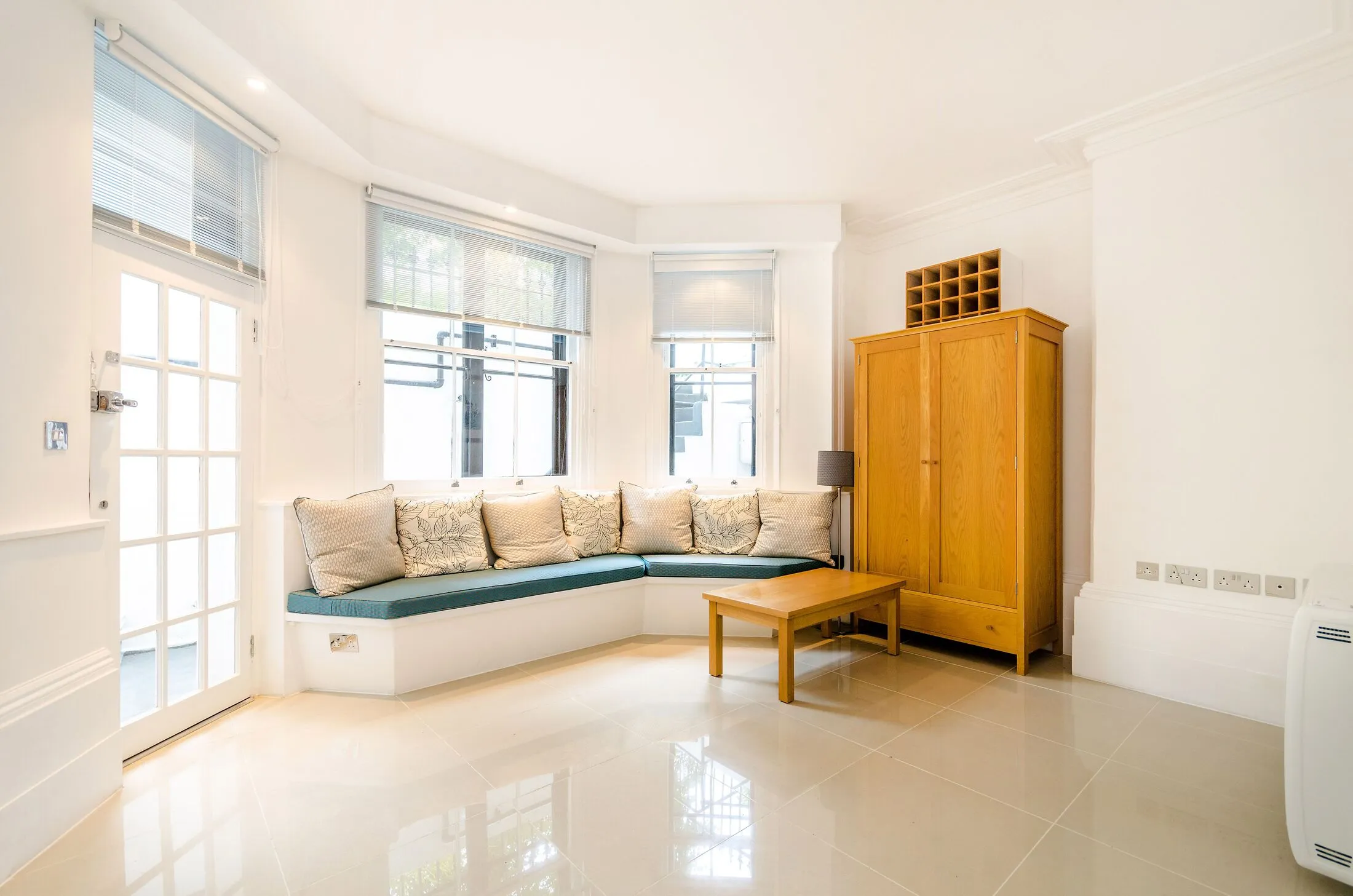 Flat Holland Park in Greater London