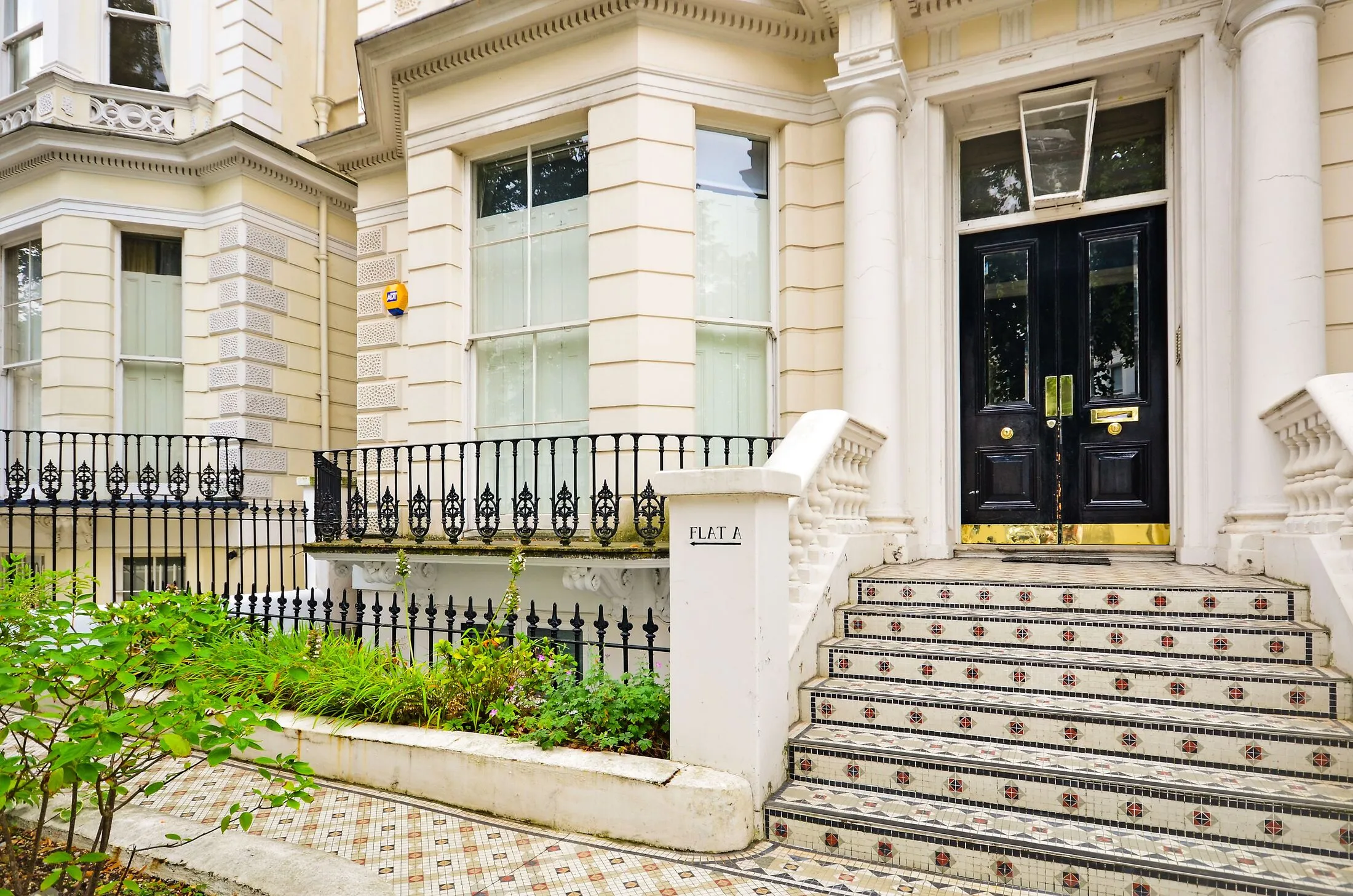 Flat Holland Park in Greater London