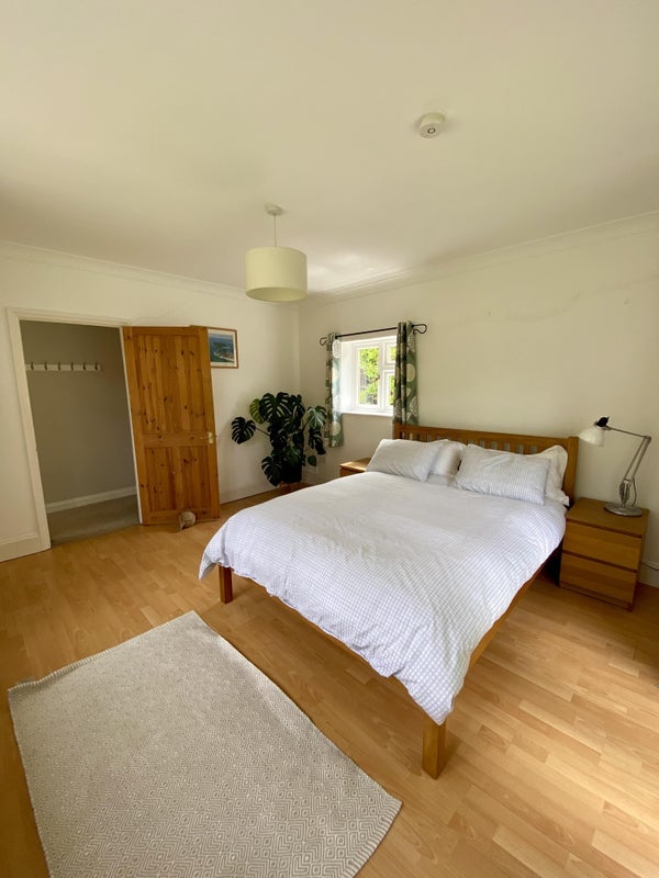 Room Higher Blandford Road in Poole