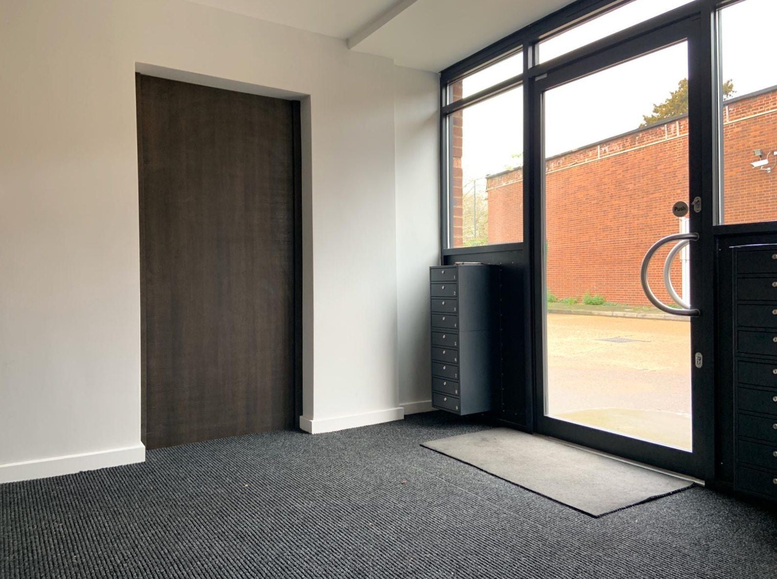 Flat Barningham Way in Greater London