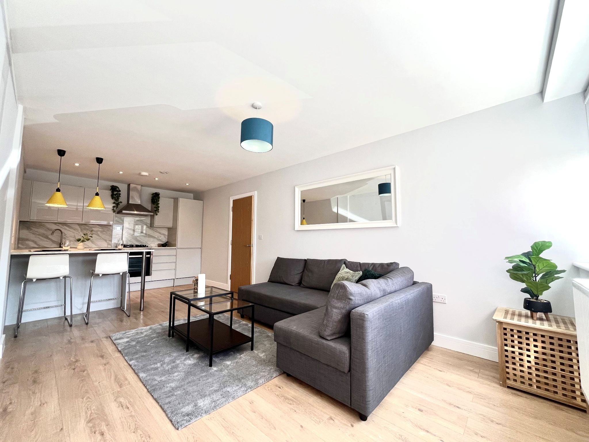 Flat Barningham Way in Greater London