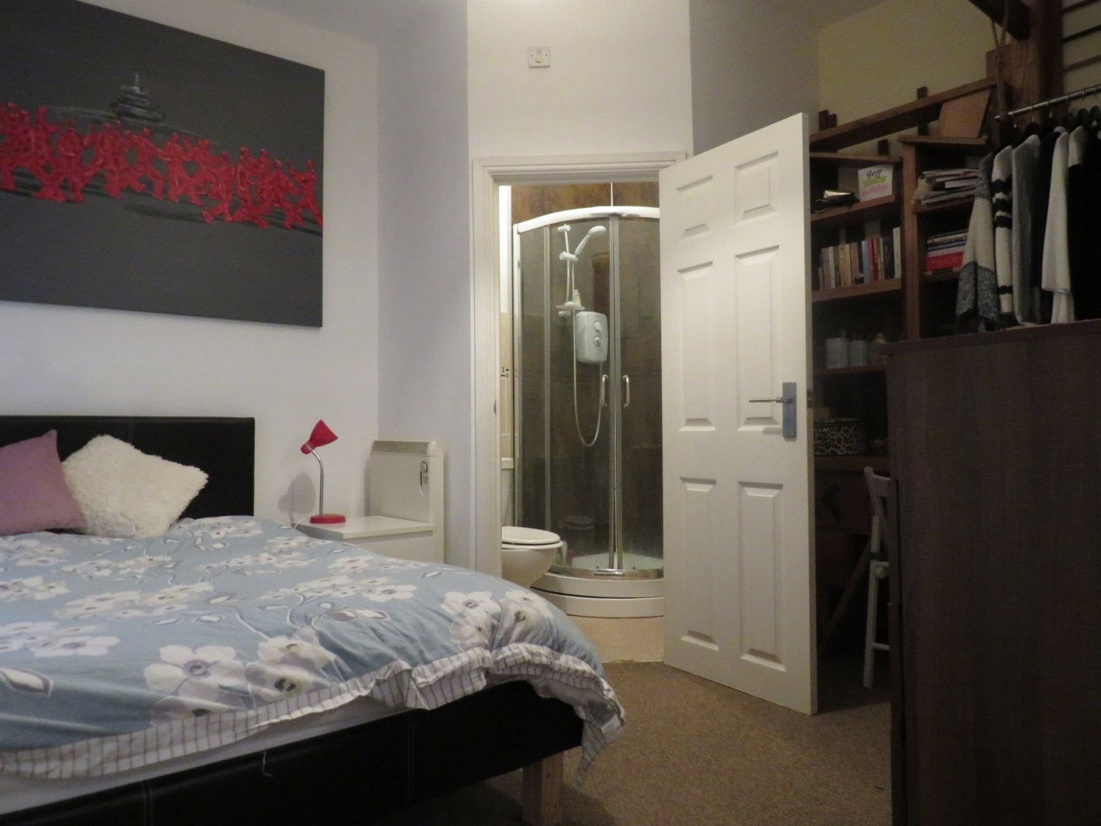 Flat Wharncliffe Road in Charnwood