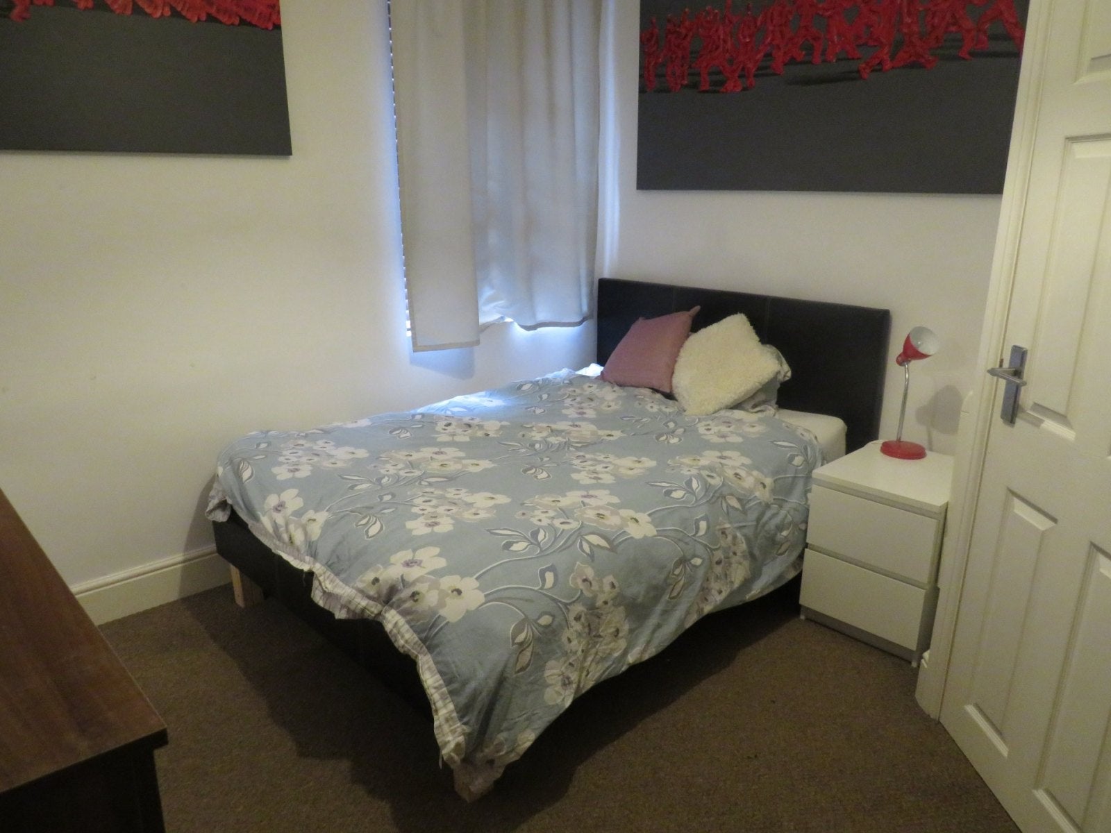 Flat Wharncliffe Road in Charnwood