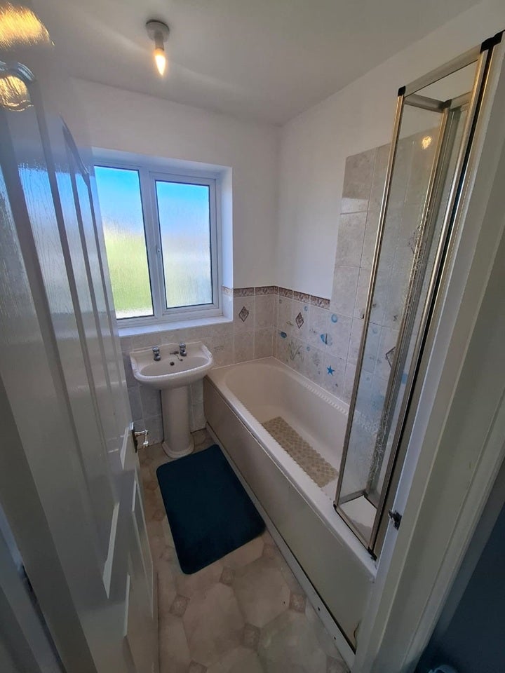 Room Candover Close in Greater London