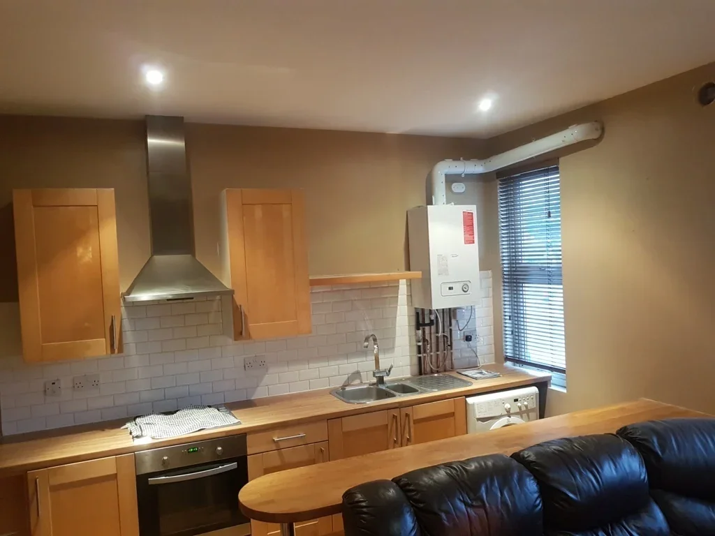 Flat Brenthurst Road in Greater London