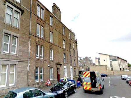 Room Gowrie Street in Dundee