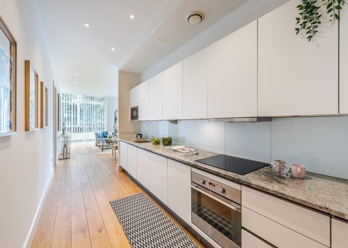 Room Lombard Road in Greater London