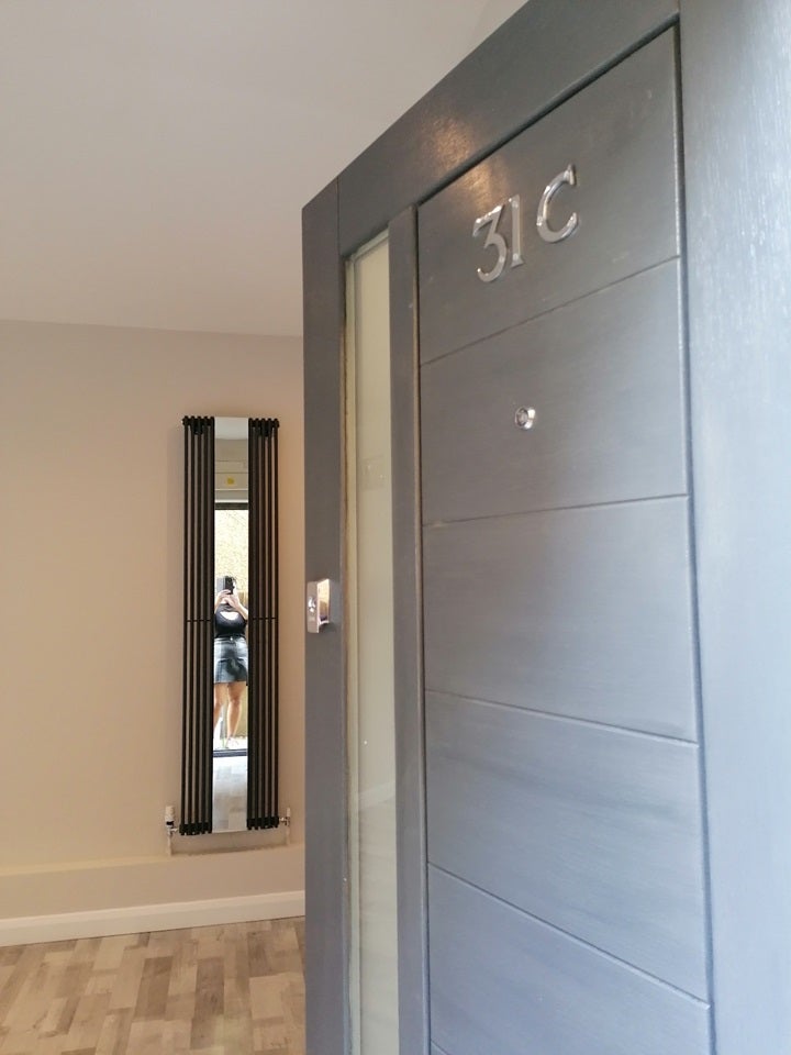 Flat Banstead Road in Caterham on the Hill