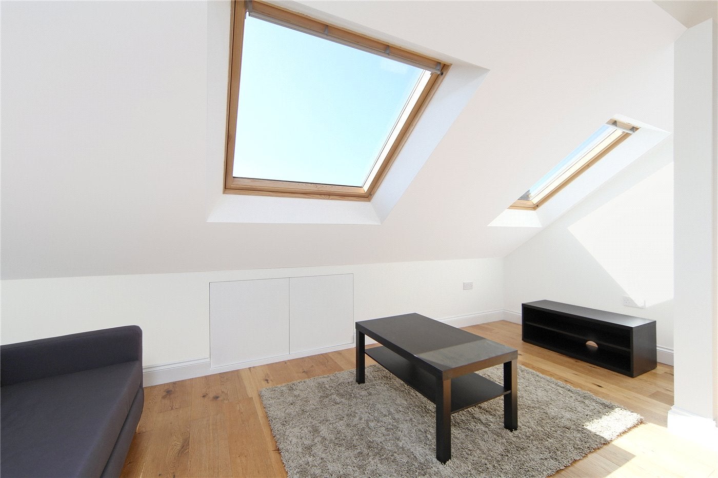 Flat Hetley Road in Greater London