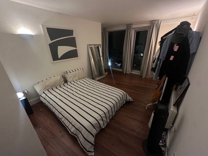 Room Richmond Road in Greater London