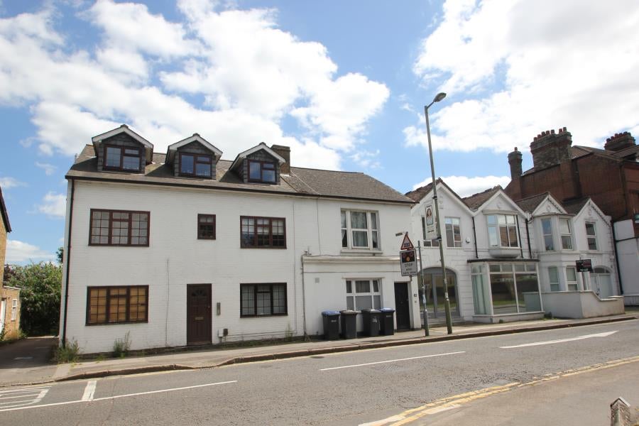 Flat Burn Close in Borough of Runnymede