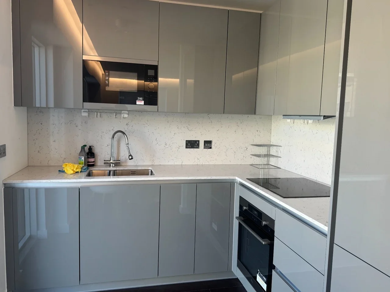 Flat Malthouse Road in Greater London