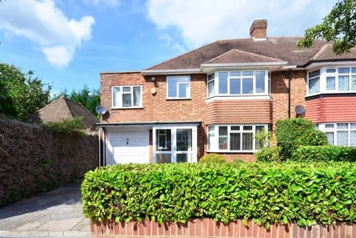 House Warrender Way in Greater London