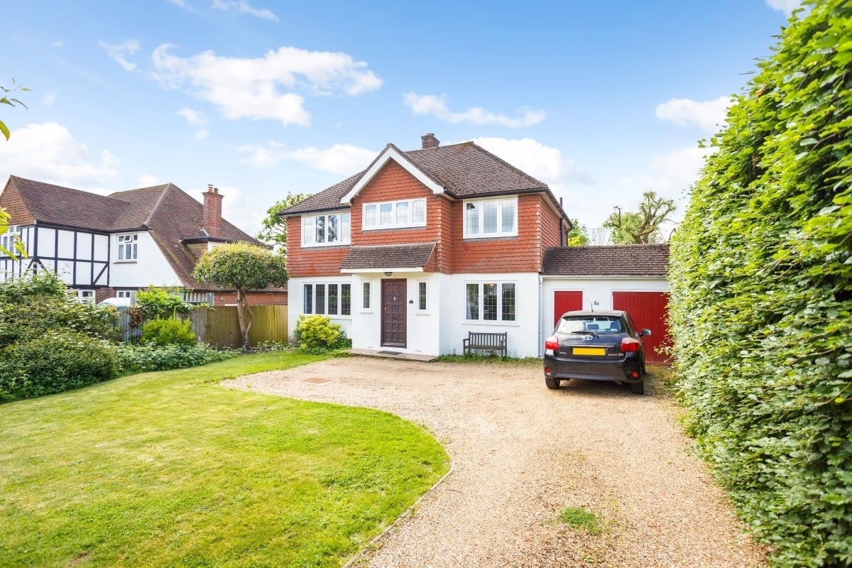 House Carlton Road in Reigate and Banstead
