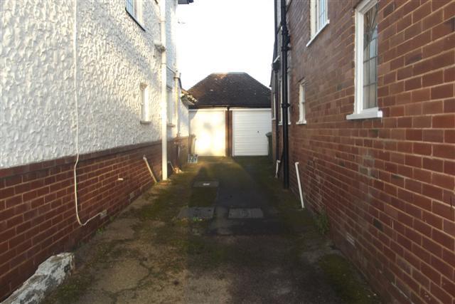 House Countess Wear Road in Exeter