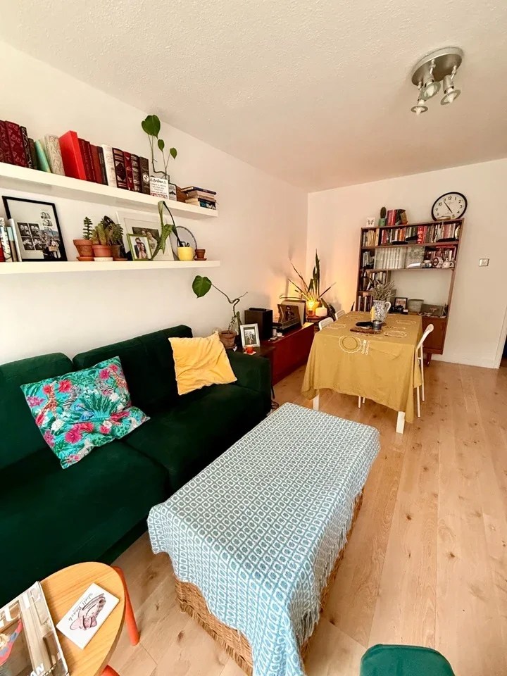 Flat Avigdor Mews in Greater London