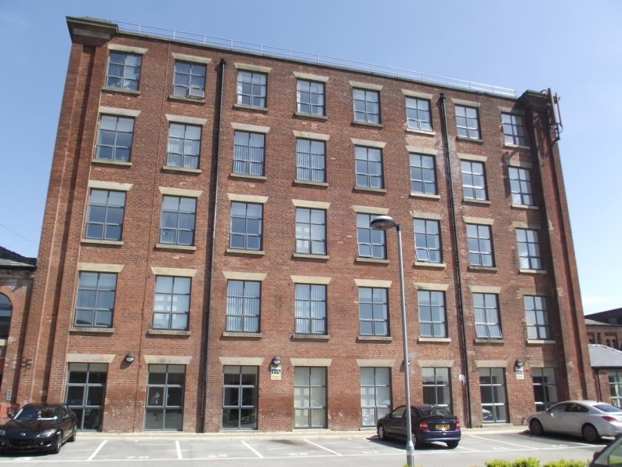 Flat Bute Street in Bolton