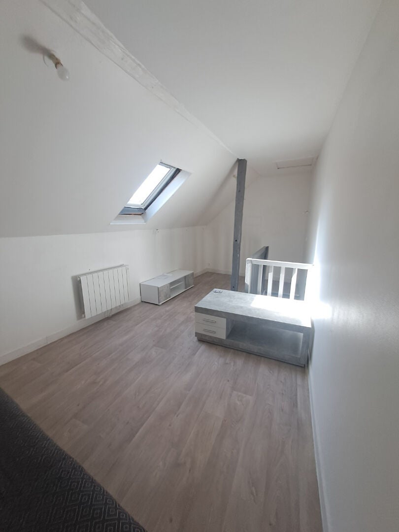 Flat Rue Saint-Symphorien in Cherré-Au
