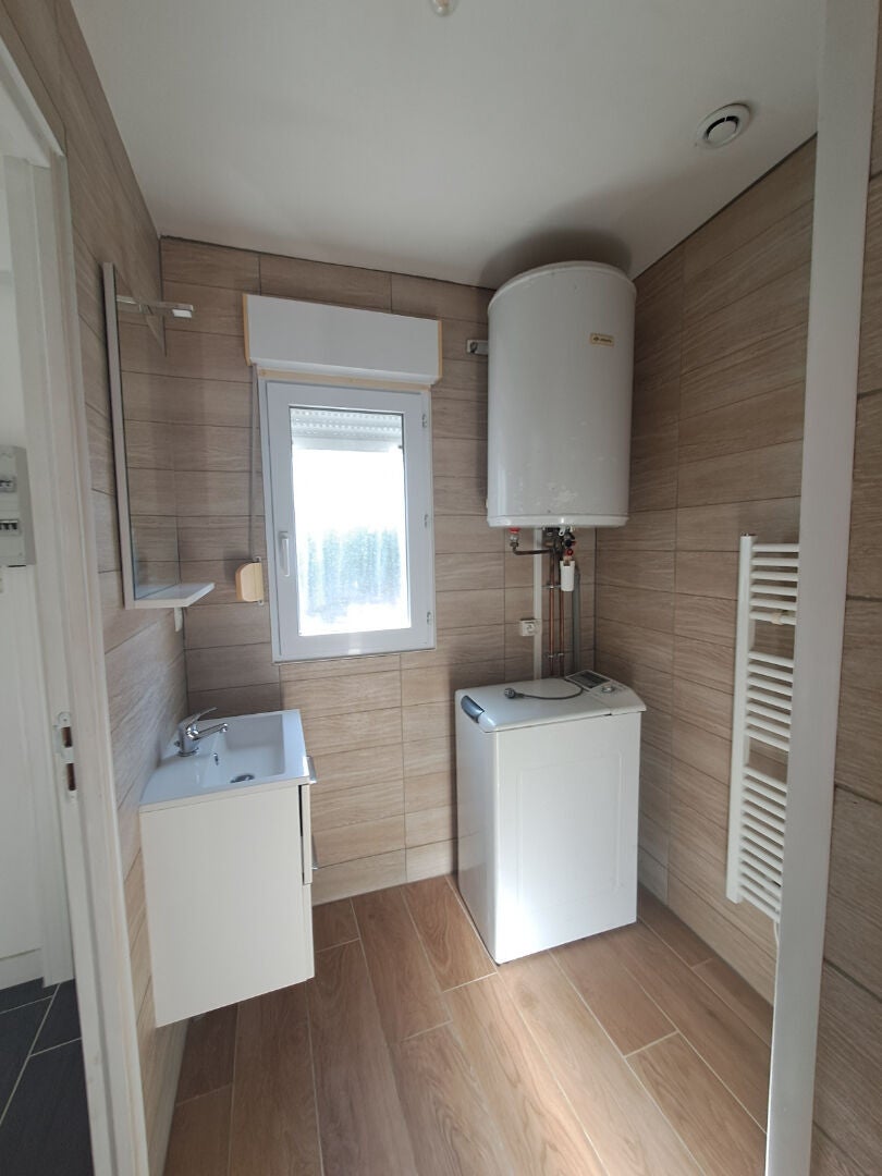 Flat Rue Saint-Symphorien in Cherré-Au