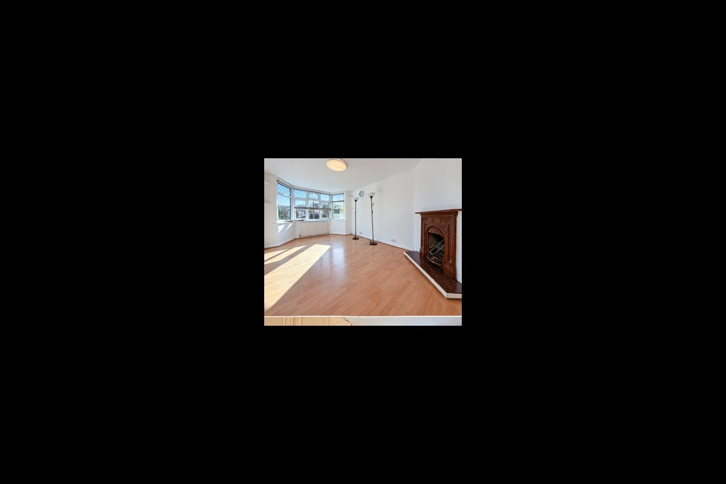 Flat Westbury Road in Greater London