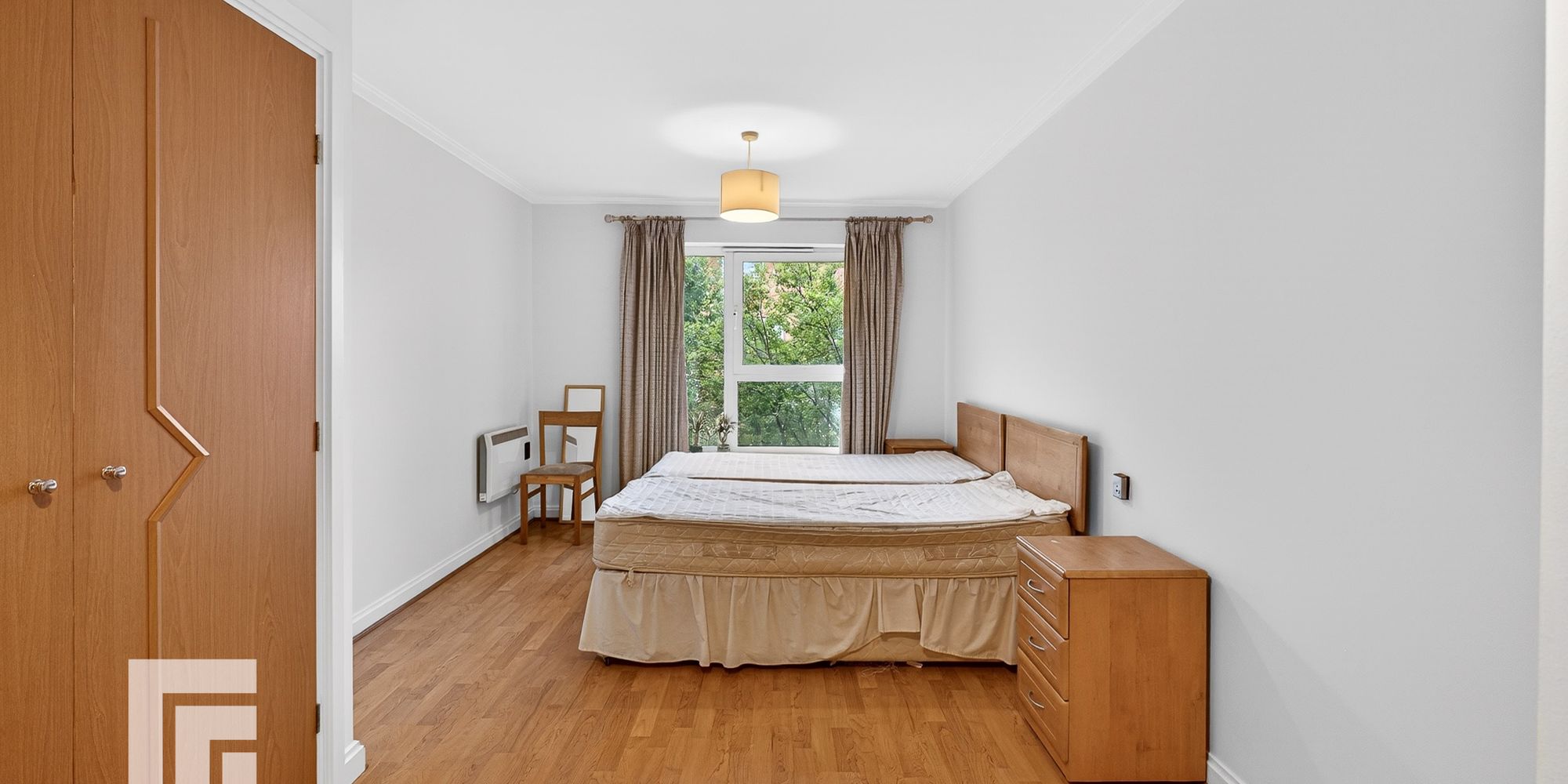Flat Lynton Court in Cardiff