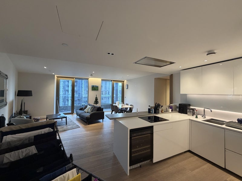 Room Canal Reach in Greater London