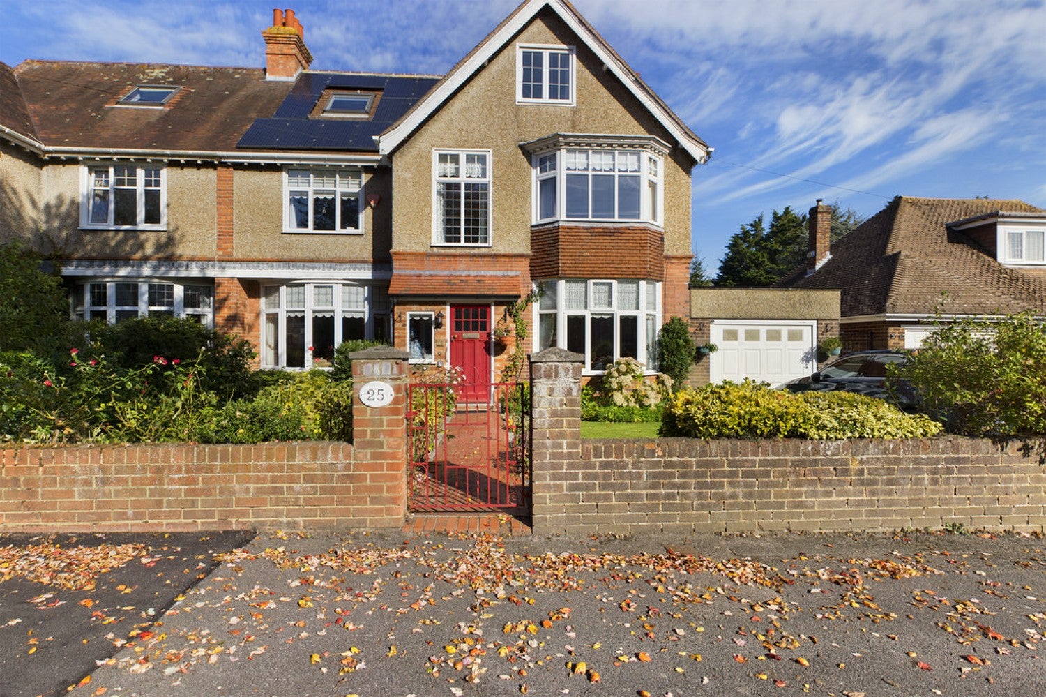 House Broadfield Road in Folkestone and Hythe District