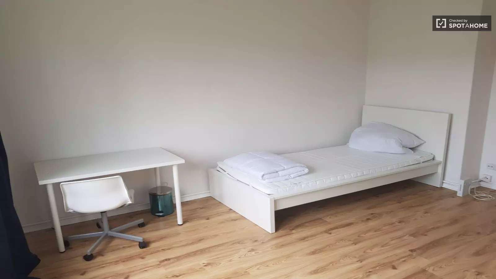 Zimmer Thomasstraße in Berlin