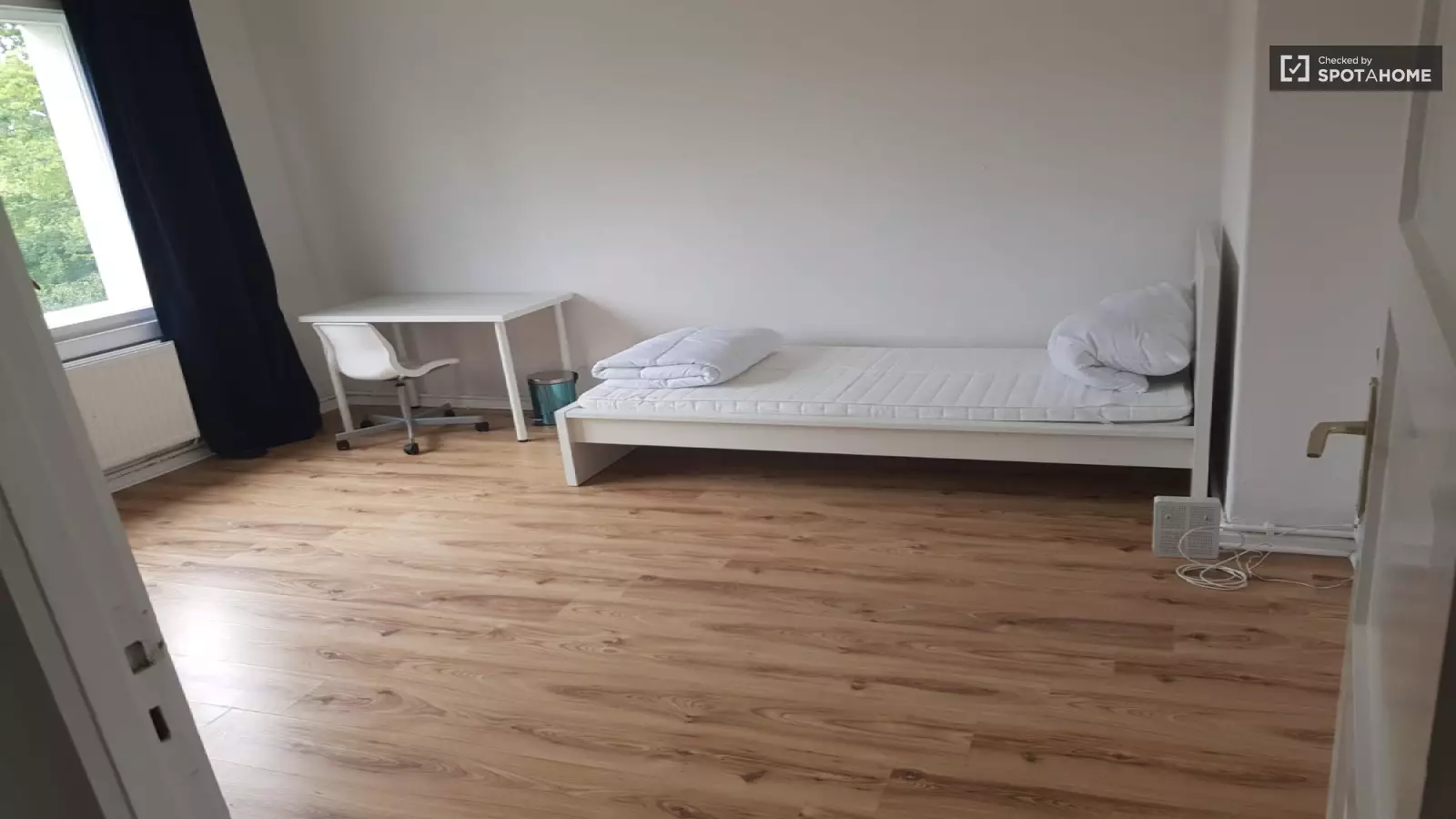 Zimmer Thomasstraße in Berlin